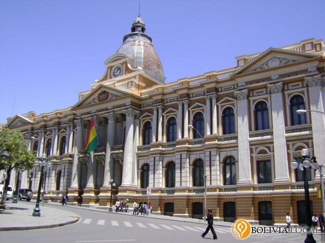 Palacio Legislativo .: La Paz, Bolivia / Edificios de interés / Zona Central